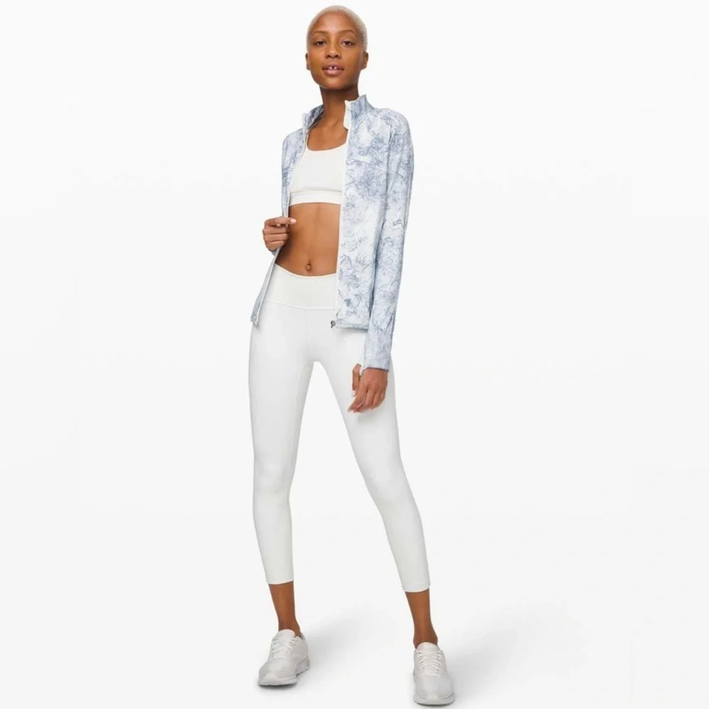 Lululemon Ebb to Train Jacket *Wash - Picture 2 of 7